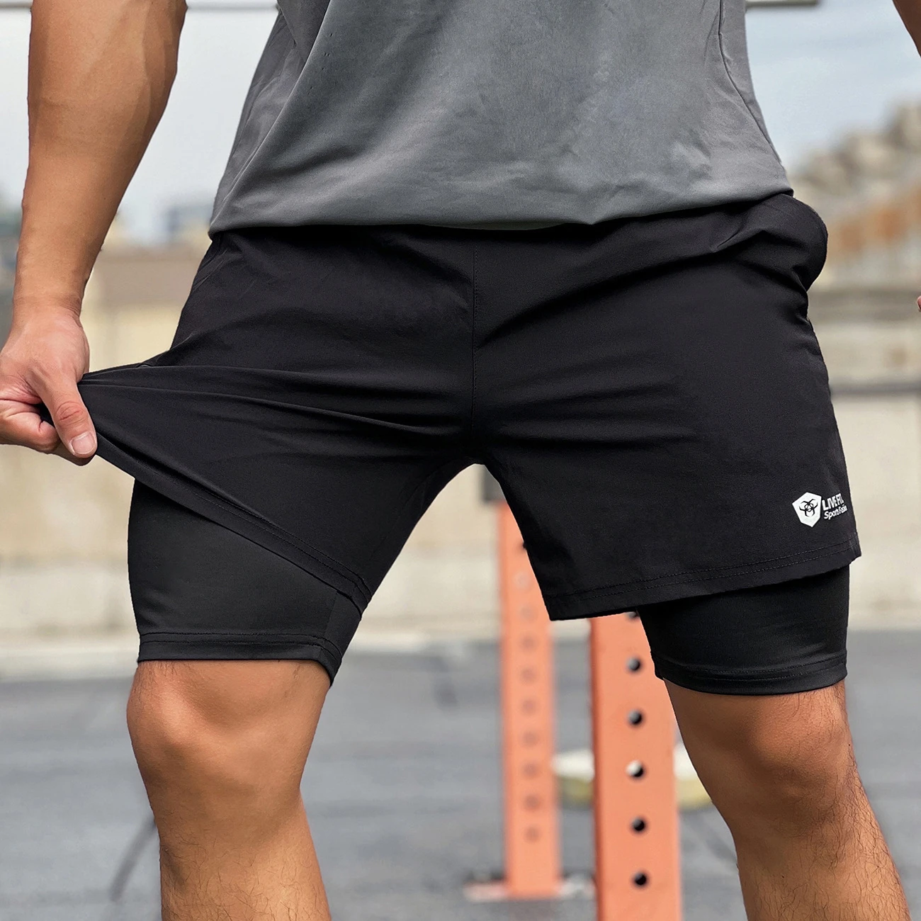 LIVER Sports Lab 品牌運動短褲展示