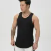 BC321 - 04 黑色背心正面角度男性穿著展示