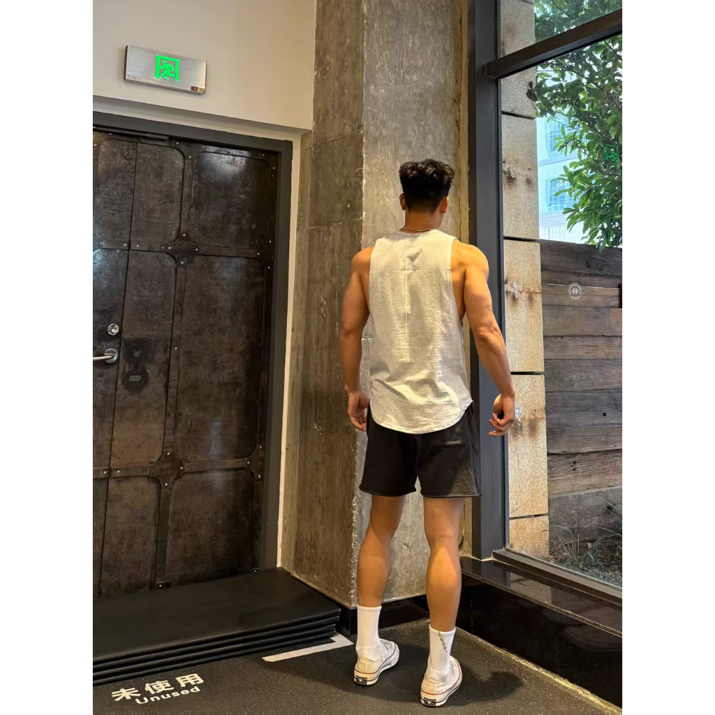 大側開健身背心|秀出你的側腰線